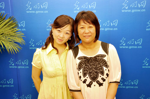 追缅英模分享感动 <em>沈浩</em>夫人做客光明网 _光明