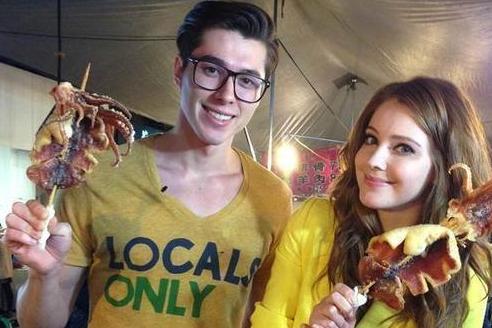 曝25岁知名美食节目主持人阳台上吊 死因离奇