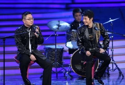 从兄弟到仇人:曝张绍刚撒贝宁反目 小撒被指太能装 _光明电视 _光明网