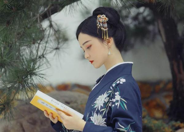 2022,和正确的人在一起 2022,和正确的人在一起